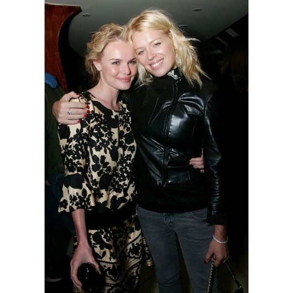 Chloe 100% Silk Floral Print Blouse - Picture 2 of 14